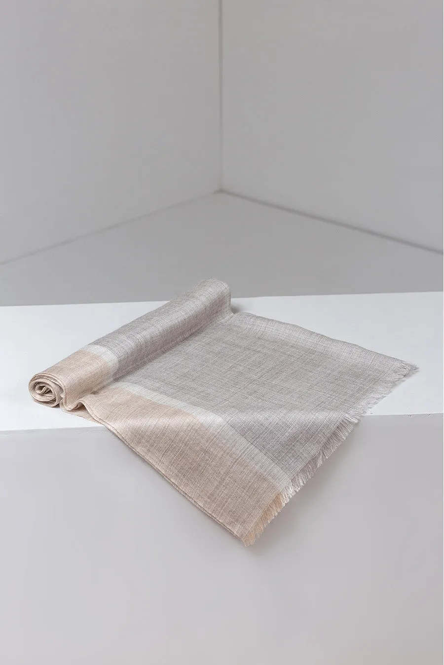 Baccarat Shawl Royal Alpaca & Silk Color Grey