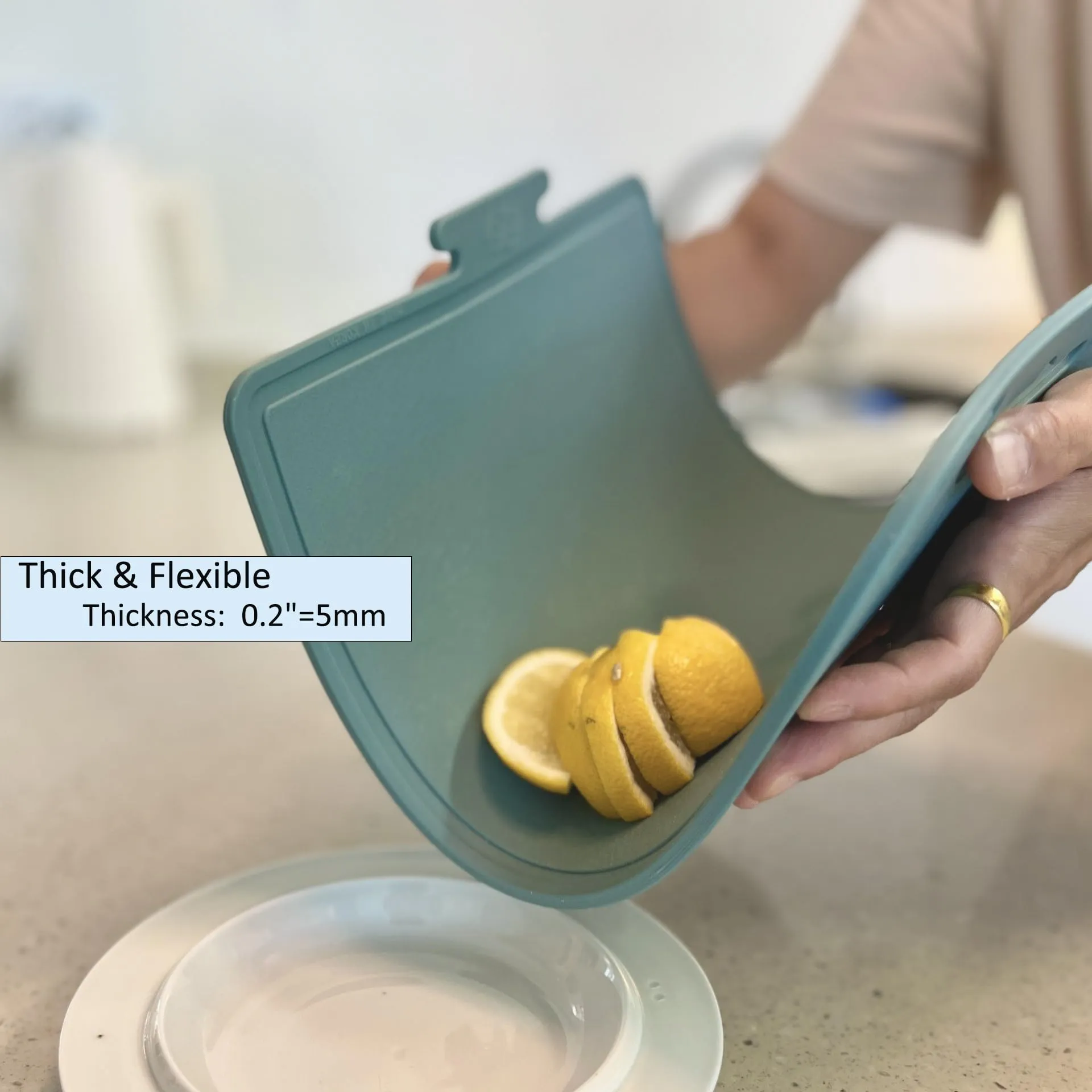 cozymomdeco: Thick and Foldable Silicone Double-Sided Cutting Board