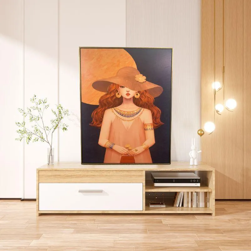 GLAM UP WALL PAINTING