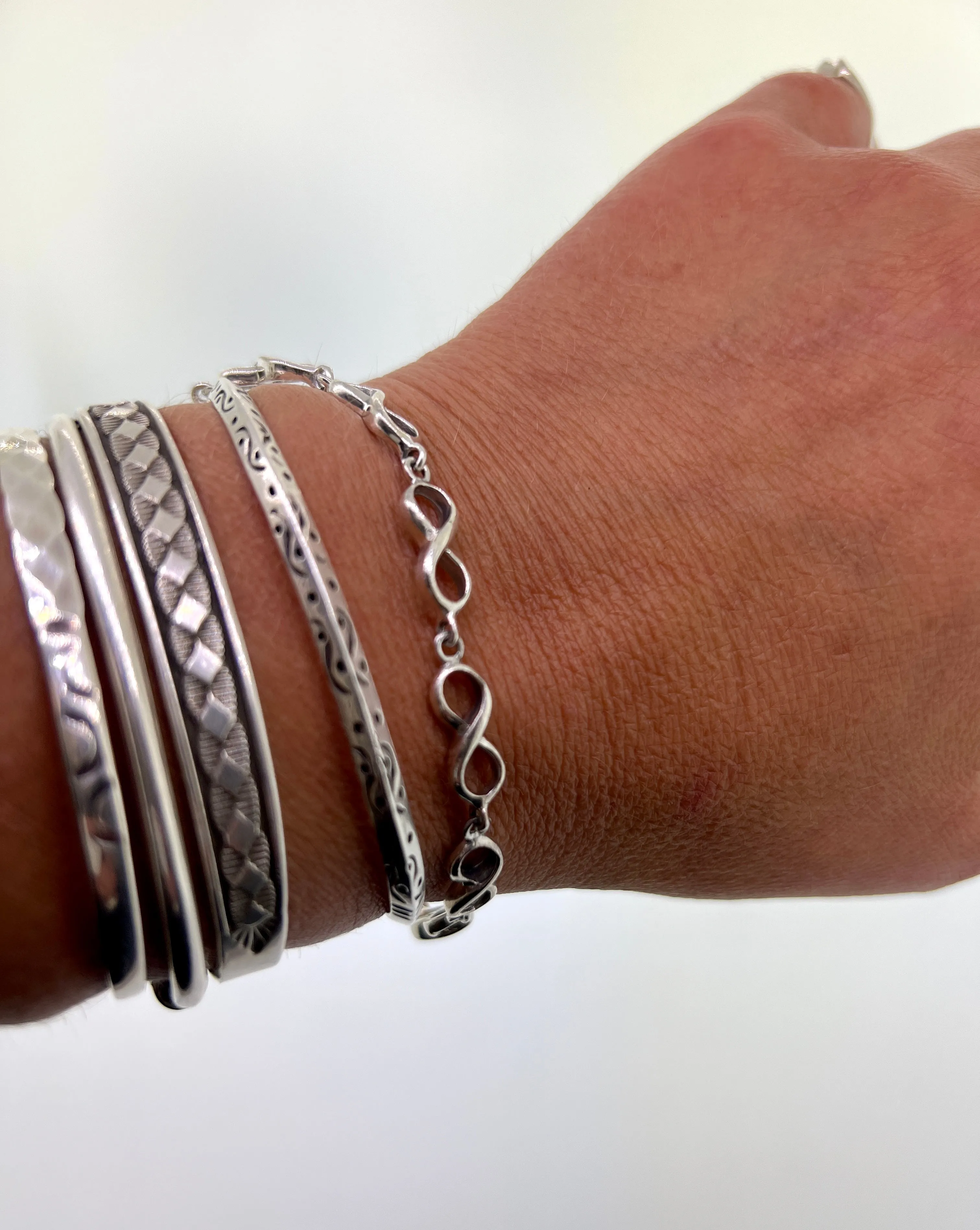 Infinity Sign Link Bracelet