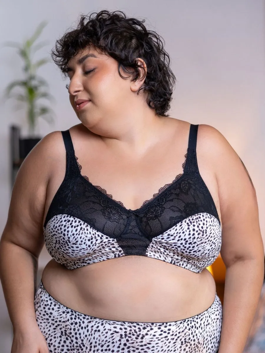 Lydia - Non Wired Lace Bra in Snow Leopard