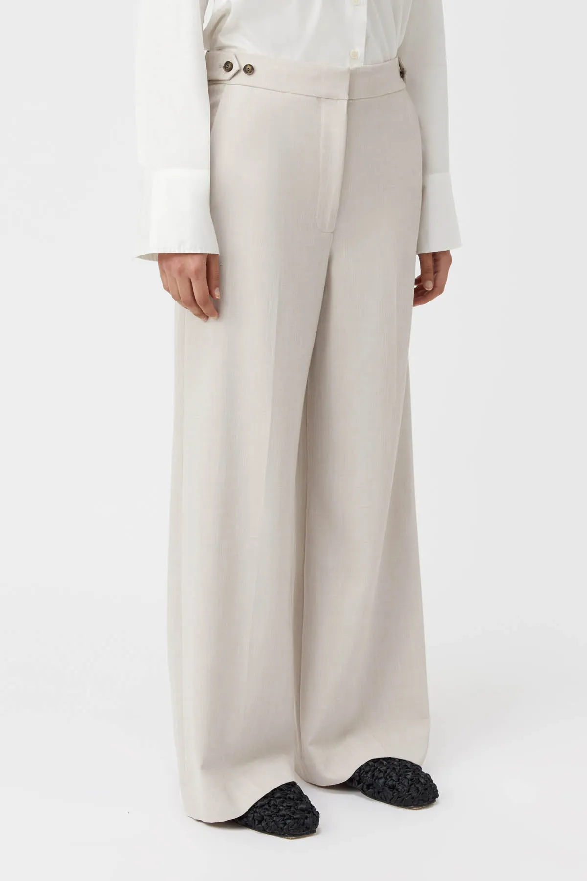 Sela Pant