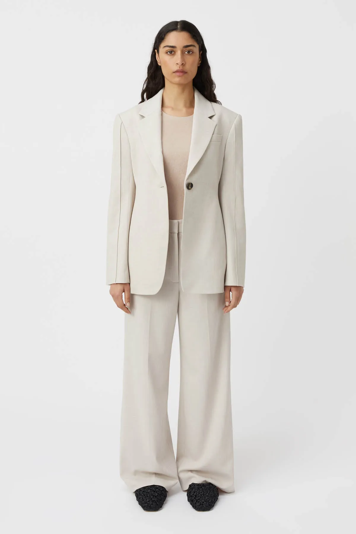Sela Pant
